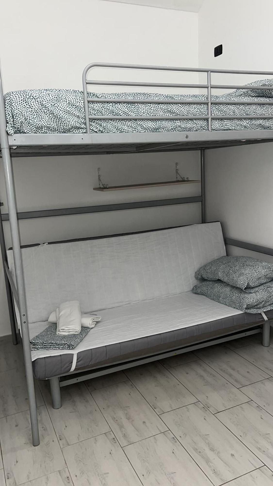 Ferienwohnung Bed2Go Brescia Turin Exterior foto
